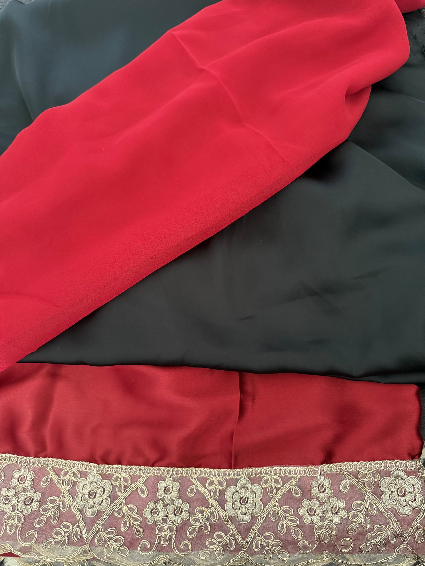 Black & Red Bridesmaid Dirac