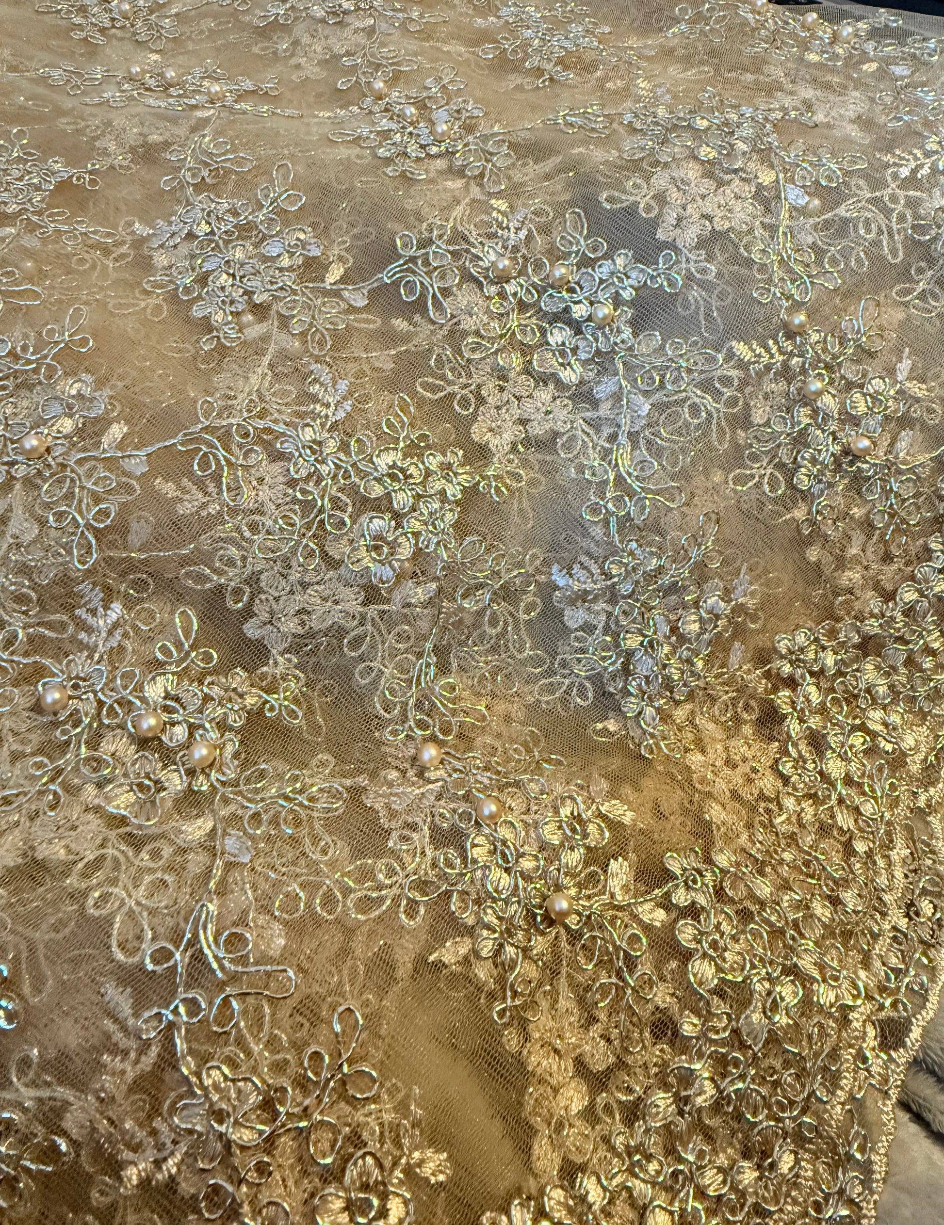 Garbasaar Pattern Gold Embellished Garbasaar (shawl) – Malxiisa