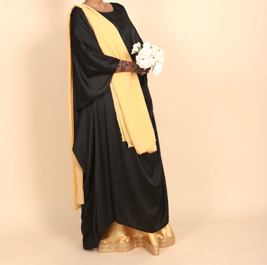 Black & Gold Bridesmaid Dirac